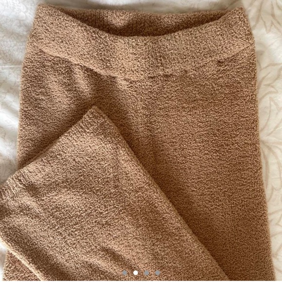 PrettyLittleThing Brown Fuzzy Lounge Pants - Picture 3 of 5